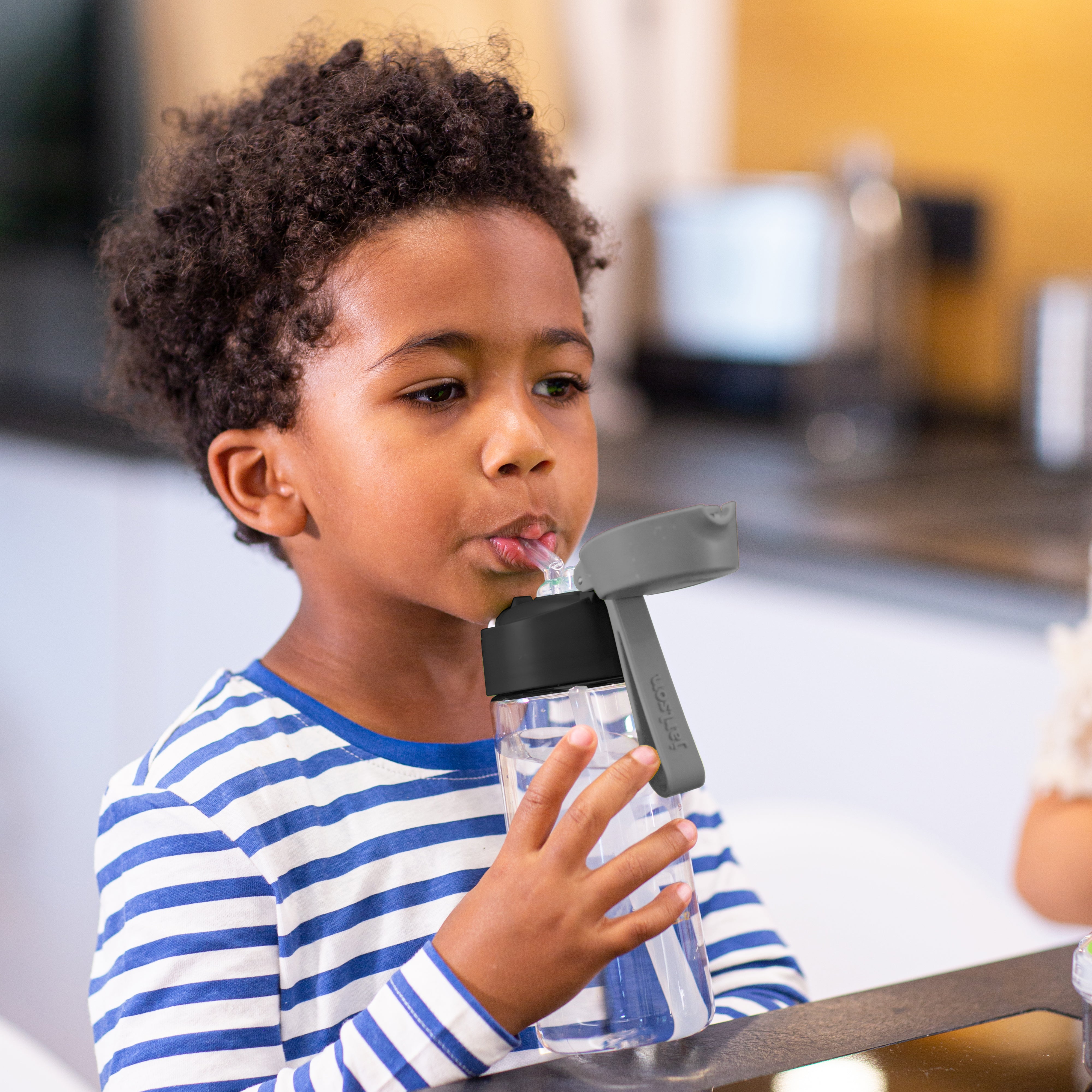 EMI Trinkflasche Tritan für Kinder mit Strohhalm 500ml